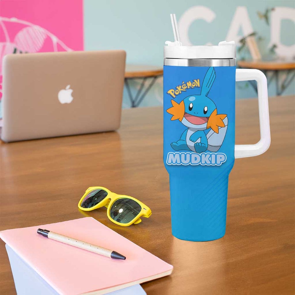 Mudkip Poké Tumbler With Handle Playful Blue Gradient Cartoon Style TS04 Mudkip Poké Tumbler With Handle Playful Blue Gradient Cartoon Style TS04